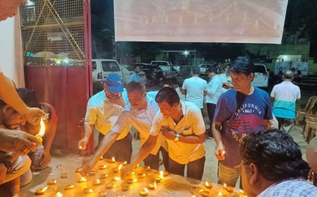 ରେଳ ଦୁର୍ଘଟଣାରେ ମୃତ୍ୟୁବରଣ କରିଥିବା ମୃତକଙ୍କ ଆତ୍ମାର ସଦଗତି ନିମନ୍ତେ 		ରୁଚିକା ମାର୍କେଟ ସ୍ଥିତ ସାର୍ବଜନୀନ ଦୁର୍ଗାପୂଜା ସମିତିତରଫରୁ ସାମୁହିକ ଦ୍ଵୀପ ଦାନ