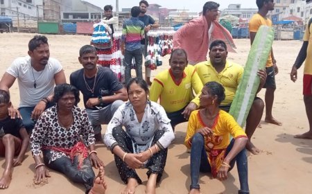 ODISHA FIRE SERVICES PERSONNEL RESCUE FIVE MEMBERS OF FAMILY FROM PURI SEA