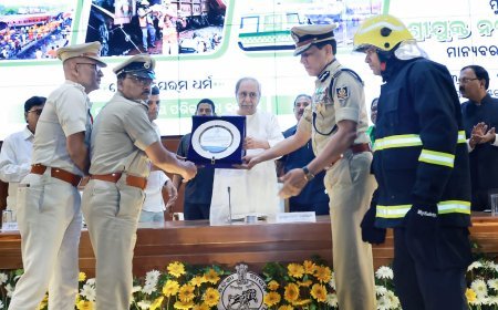 ODISHA FIRE SERVICES PERSONNEL FELICITATED BY CM NAVEEN PATNAIK FOR THEIR SUPPORT DURING BAHANAGA TRAIN TRAGEDY