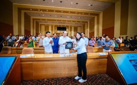 CM NAVEEN PATNAIK INAUGURATES PREMIERE OF DOCUMENTARY FILM INDIA’S GAME –A STORY OF A TEAM THAT UNITED THE NATION