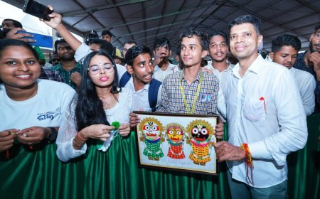 5T SECRETARY INTERACTS WITH COLLEGE STUDENTS OF KHORDHA DISTRICT