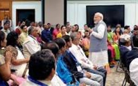 TEACHERS PLAY KEY ROLE IN BUILDING OUR FUTURE & INSPIRING DREAMS: PM MODI