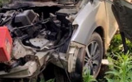 HEAD-ON COLLISION BETWEEN CAR, MO BUS CLAIMS ONE LIFE, INJURES SIX ON PURI-KONARK MARINE DRIVE