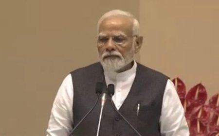 LEGAL FRATERNITY PLAYS VERY IMPORTANT ROLE IN BUILDING OF ANY COUNTRY: PM MODI