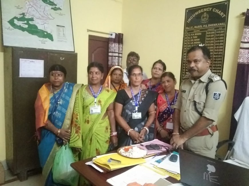 ଜନ ମଙ୍ଗଳ ରାସୋଳ ତରଫରୁ ମୋ ଗାଁ ମୋ ସମ୍ମାନ ଅଭିଯାନ ମାଧ୍ୟମରେ ଆଞ୍ଚ ଜରୁରୀକାଳୀନ ସେବା ପ୍ରଦାନକାରୀଙ୍କୁ ରାକ୍ଷୀ ବନ୍ଧନ