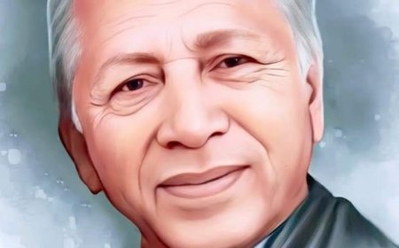 PROFESSOR SHANTANU KUMAR ACHARYA : THE GREAT , LIVING LEGEND NOVELIST .