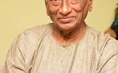 Pandit , guru gopaal Chandra Panda : He is the Gift of Goddess Saraswati to Odissi Music.