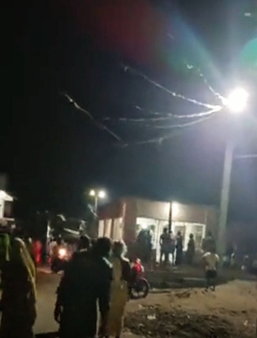 ଜୁଆ ଆଡ୍ଡା ଉପରେ ଚଢ଼ାଉ ବେଳେ ପୋଲିସ୍ ଉପରକୁ ଆକ୍ରମଣ