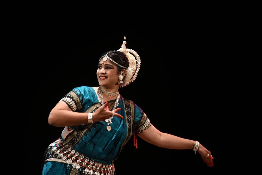 ODISSI DANCE WITH MARDALA DUET & CLASSICAL VOCAL RECITAL MESMERISE AUDIENCE ON 3RD EVENING OF 17TH GURU DEBAPRASAD AWARD FESTIVAL 2023