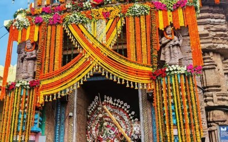 ରତ୍ନସିଂହାସନ