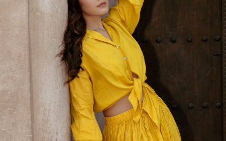 FANS FROM AROUND THE WORLD INCLUDING INDONESIA, CHENNAI, VISAKHAPATNAM, PARIS, TAMIL NADU JOIN RAASHII KHANNA ON HER BIRTHDAY ZOOM CALL