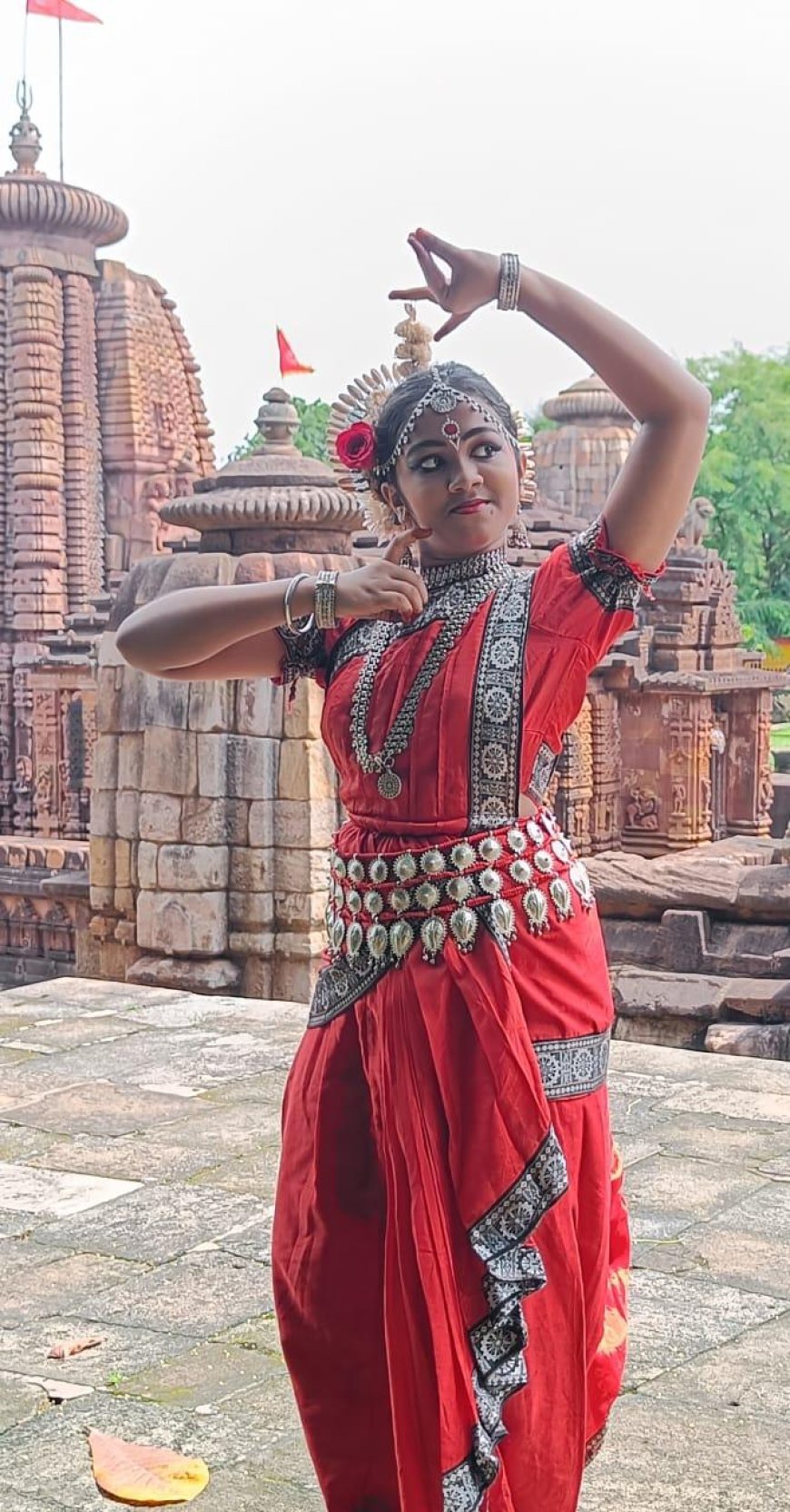 କୃତୀ ଓଡିଶୀ ନୃତ୍ୟଶିଳ୍ପୀ ସୁଶ୍ରୀ ଉତ୍ପର୍ଣ୍ଣା ମିଶ୍ର