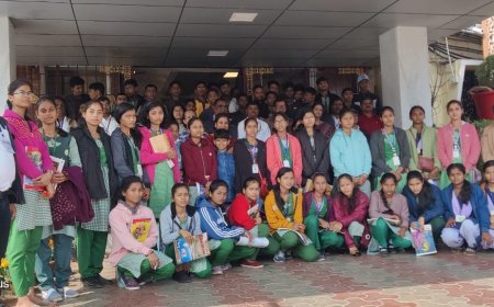 ଛାତ୍ରଛାତ୍ରୀ ମାନଙ୍କ ରାଜ୍ୟ ଗ୍ରନ୍ଥାଗାର ପରିଦର୍ଶନ