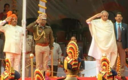 ଭୁବନେଶ୍ୱରରେ ରାଜ୍ୟସ୍ତରୀୟ ସାଧାରଣତନ୍ତ୍ର ଦିବସ ଉତ୍ସବରେ ପତାକା କଲେ ଉତ୍ତୋଳନ ରାଜ୍ୟପାଳ