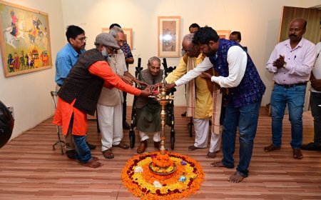 ଓଡ଼ିଶା ଲଳିତ କଳା ଏକାଡେମୀ ଦ୍ୱାରା ପ୍ରଥମ ବିଶ୍ଵ ଓଡ଼ିଆ ଭାଷା ସମ୍ମିଳନୀ ଅବସରରେ ସମସାମୟିକ ଚିତ୍ରକଳା ପ୍ରଦର୍ଶନୀ ଉଦଘାଟନ