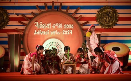 ADIVASI MELA'S MULTILINGUAL TRIBAL DRAMA FEST ATTRACTS ENTHUSIASTS