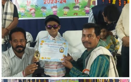 ଗୁରୁକୁଳ ପ୍ଲେ ସ୍କୁଲର ବାର୍ଷିକ ଉତ୍ସବରେ ଶିକ୍ଷାର୍ଥୀ ପିନାକୀ ପଟ୍ଟନାୟକଙ୍କୁ ସମ୍ବର୍ଦ୍ଧିତ