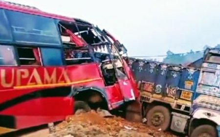15 INJURED AFTER TRUCK HITS BUS IN SUNDARGARH