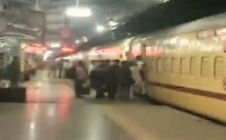 ଢେଙ୍କାନାଳ ଷ୍ଟେସନ୍ ରୁ ବାହାରିଲା ଆସ୍ଥା ଟ୍ରେନ୍