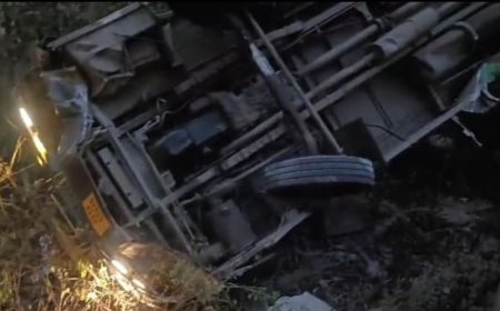 15 PASSENGERS INJURED AFTER OSRTC BUS OVERTURNS NEAR BOUDH-KANDHAMAL BORDER