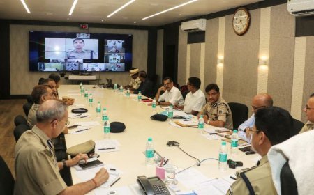 ଓଡ଼ିଶା ପୋଲିସ ମୁଖ୍ୟାଳୟ ଠାରେ ଭିଡିଓ କନଫରେନସିଂ ମାଧ୍ୟମରେ ପଡୋଶୀ ଛତିଶଗଡର ବରିଷ୍ଠ ପୋଲିସ ଅଧିକାରୀଙ୍କ ସହ ଆନ୍ତଃରାଜ୍ଯ ସମନ୍ଵୟ ବୈଠକ