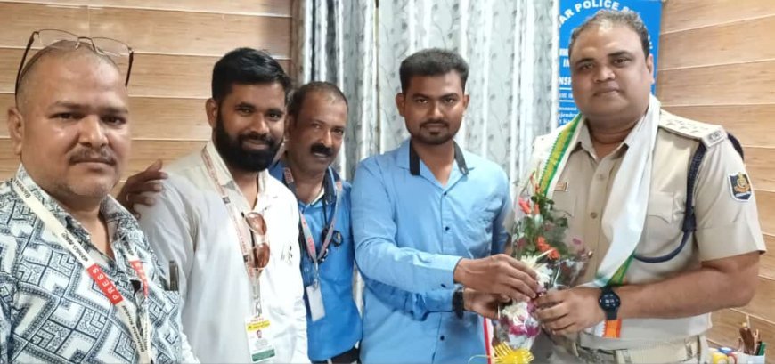 କଟକ ସଦର ଥାନା ଅଧିକାରୀଙ୍କୁ ଭେଟିଲା ରାଷ୍ଟ୍ରୀୟ ପତ୍ରକାର ସଂଘ