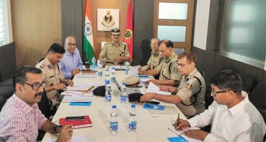ଭୁବନେଶ୍ବରସ୍ଥିତ ଡିଜିପି କ୍ୟାମ୍ପ କାର୍ଯ୍ୟାଳୟରେ ପଶ୍ଚିମବଙ୍ଗ, ଛତିଶଗଡ ଏବଂ ଝାଡଖଣ୍ଡର ବରିଷ୍ଠ ପୋଲିସ ଅଧିକାରୀଙ୍କ ସହ ଆନ୍ତଃରାଜ୍ଯ ସମନ୍ଵୟ ବୈଠକ ଅନୁଷ୍ଠିତ