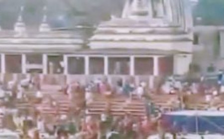 LAKHS OF DEVOTEES TAKE HOLY DIP IN RIVER BAITARANI TO OBSERVE MAHA BARUNI SNANA