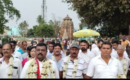 BJP LEADER AMIYA DASH JOINS BJD