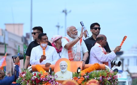 PM MODI HOLDS ROADSHOW IN PURI