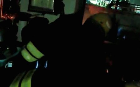 FIRE BREAKS OUT IN HOUSE DUE TO LPG LEAKAGE