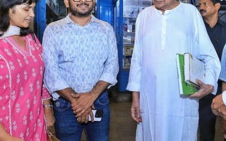 ଭୁବନେଶ୍ୱରରେ ପୁସ୍ତକ କିଣିଲେ ମୁଖ୍ୟମନ୍ତ୍ରୀ