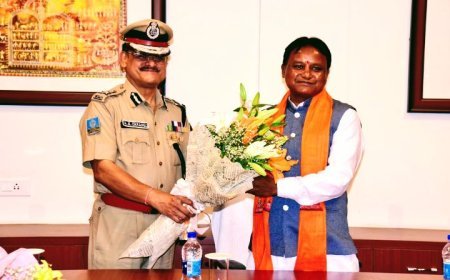 ODISHA CM DIRECTS POLICE TO PROVIDE QUALITY SERVICES TO PEOPLE