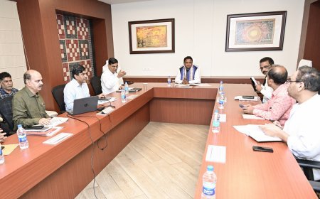 ସୂଚନା ଓ ଲୋକସମ୍ପର୍କ ବିଭାଗର ବିଭିନ୍ନ କାର୍ଯ୍ୟାବଳୀ ବିଷୟରେ ଅବଗତ ହେଲେ ମୁଖ୍ୟମନ୍ତ୍ରୀ