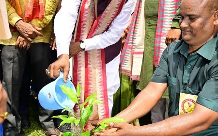 ODISHA CM PAYS TRIBUTE TO DR SYAMA PRASAD MOOKHERJEE
