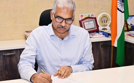 MANOJ AHUJA ASSUMES CHARGE AS ODISHA CHIEF SECRETARY
