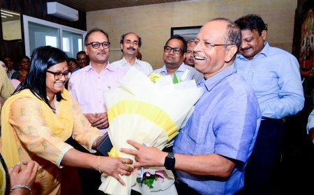 ଅବସର ଗ୍ରହଣ କରିଥିବା ମୁଖ୍ୟ ଶାସନ ସଚିବ ପ୍ରଦୀପ ଜେନାଙ୍କୁ ସମ୍ବର୍ଦ୍ଧନା