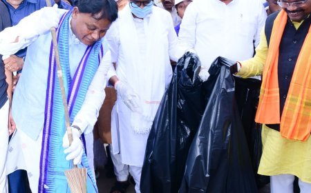 ODISHA CM PARTICIPATES IN CLEANLINESS DRIVE IN PURI AHEAD OF RATH JATRA