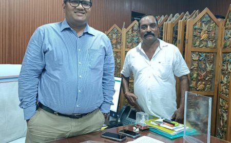 ୨ ସନ୍ତାନ ଆଇନ ଲାଗୁ କରିବାକୁ କଟକ ଜିଲ୍ଲାପାଳଙ୍କୁ ଦାବୀପତ୍ର ପ୍ରଦାନ