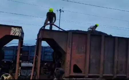 ଚଳନ୍ତା ଟ୍ରେନ୍ ରେ ନିଆଁ