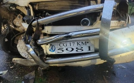 Seven critical in collision between truck & SUV
