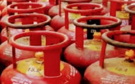 Price of commercial LPG cylinders hiked by Rs 39