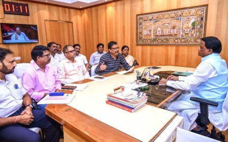 ବଙ୍ଗୋପସାଗରରେ ସୃଷ୍ଟି ହୋଇଥିବା ଲଘୁଚାପ ପ୍ରଭାବରେ କ୍ଷୟକ୍ଷତି ଓ ମୁକାବିଲା ସଂକ୍ରାନ୍ତ ରେ ମୁଖ୍ୟମନ୍ତ୍ରୀଙ୍କ ସମୀକ୍ଷା