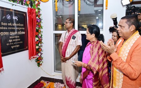 Deputy CM Pravati Parida inaugurates Mission Shakti Auditorium & Call Centre