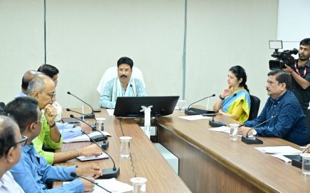 ସମ୍ଭାବ୍ୟ ବାତ୍ୟାକୁ ନେଇ ଗୃହ ନିର୍ମାଣ ଓ ନଗର ଉନ୍ନୟନ ମନ୍ତ୍ରୀଙ୍କ ସମୀକ୍ଷା