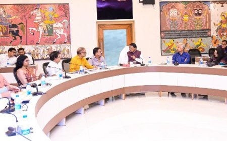 ମୁଖ୍ୟମନ୍ତ୍ରୀଙ୍କ ବାତ୍ୟା ପ୍ରସ୍ତୁତିର ଅଗ୍ରଗତି ସମୀକ୍ଷା; ୧୧ ଜିଲ୍ଲାର ଜିଲ୍ଲାପାଳଙ୍କ ସହିତ ଆଲୋଚନା