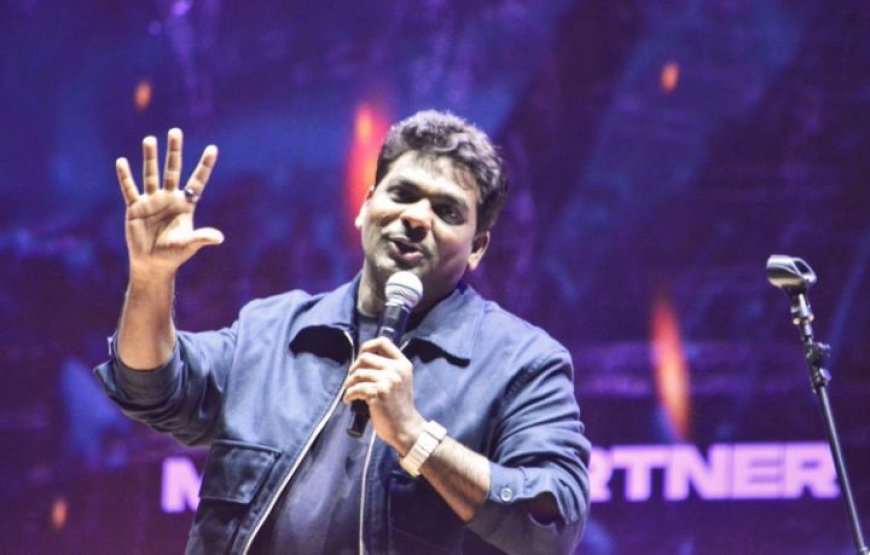 Unforgettable comedy show by renowned comedian Zakir Khan brings audience together for night of humor & camaraderie at Xamboree 4.0