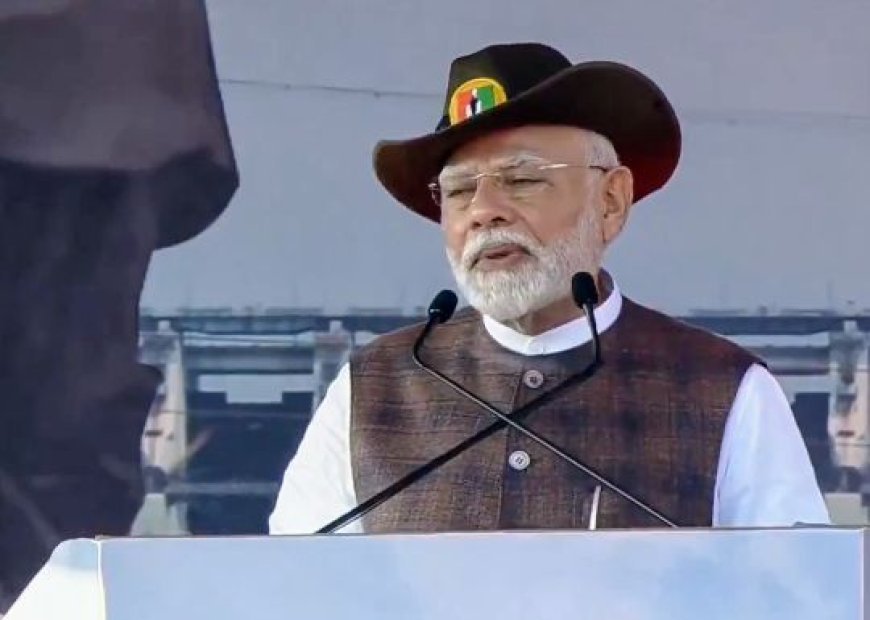 PM Modi pays tribute to Sardar Vallabhbhai Patel at Statue of Unity