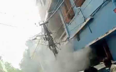 Fire breaks out at garment godown in Bhubaneswar