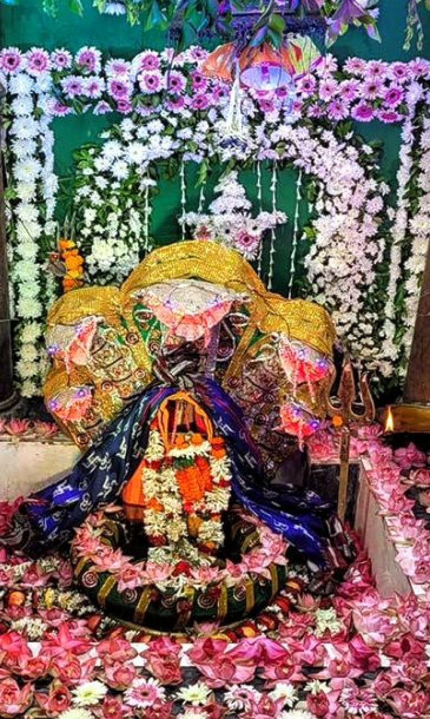 Devotees in large numbers gather at Baba Dhabaleswar Temple for Bada Osha